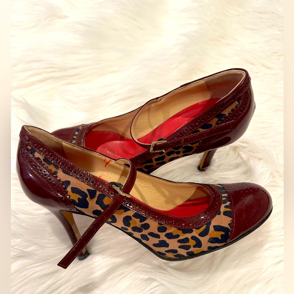 Kate spade pumps vintage shoes multi color-maroon/brown and black